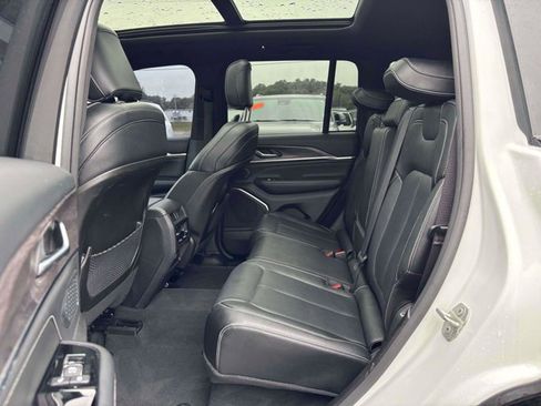 Used 2023 Jeep Grand Cherokee Overland w/ MOPAR Finishing Package AWD/4WD image 24