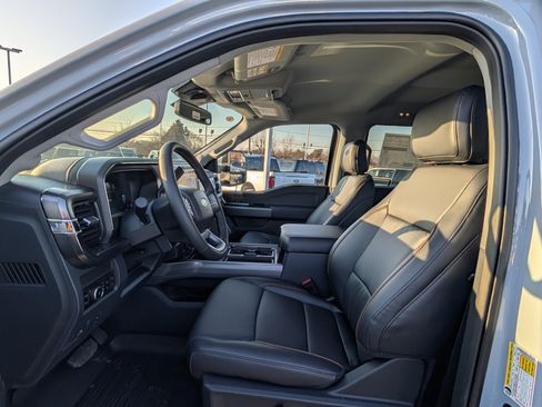 New 2026 Ford F350 Lariat w/ Black Appearance Package AWD/4WD image 13