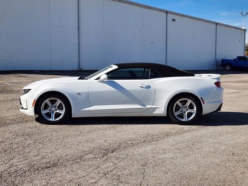 Used 2023 Chevrolet Camaro LT image 4