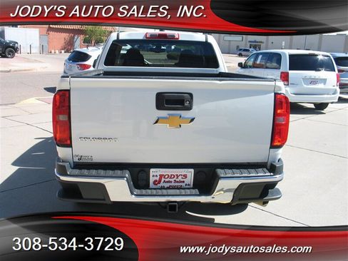 Used 2017 Chevrolet Colorado W/T w/ WT Convenience Package RWD image 31