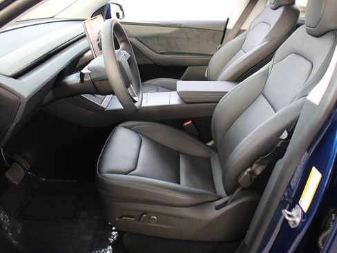 Used 2026 Tesla Model Y Long Range AWD/4WD image 14