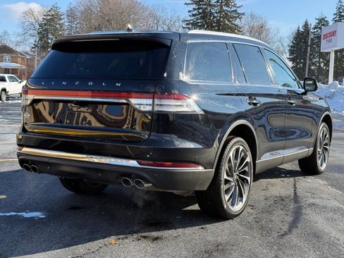 Used 2020 Lincoln Aviator Reserve w/ Equipment Group 202A image 8