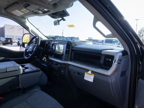 New 2026 Ford F250 XL w/ STX Appearance Package AWD/4WD image 21