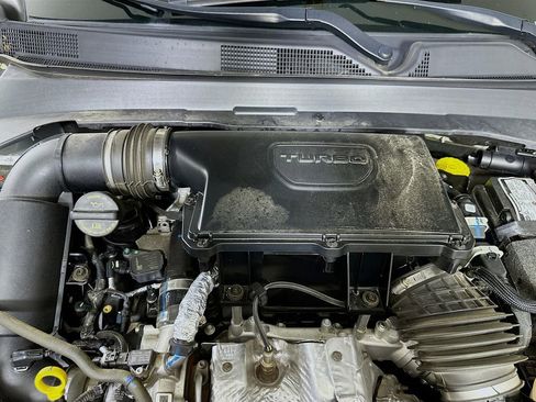 Used 2024 Jeep Compass Limited image 9