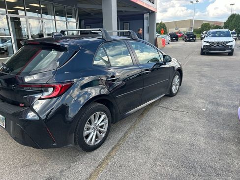 Used 2023 Toyota Corolla SE FWD image 5