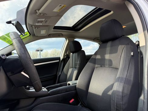 Used 2017 Honda Civic EX-T image 18