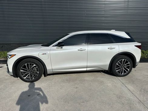 Used 2024 Acura ZDX A-Spec image 2