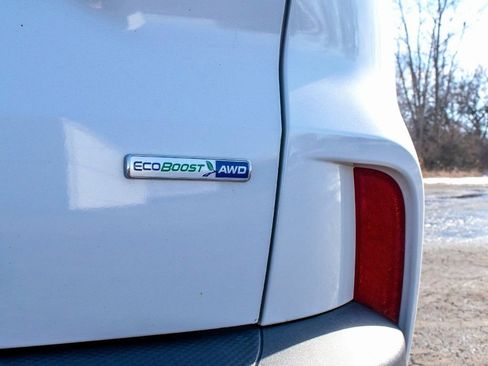 Used 2020 Ford Escape SE image 6