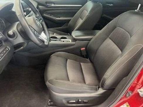 Used 2019 Nissan Altima 2.5 SV image 15