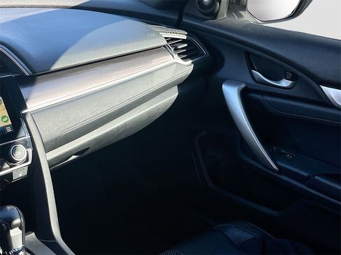 Used 2020 Honda Civic Touring image 25