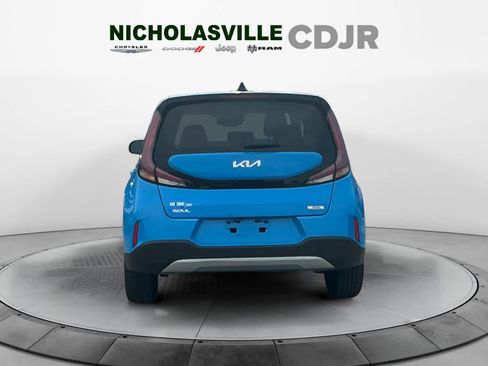 Used 2024 Kia Soul EX FWD image 4
