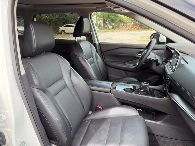 Used 2021 Nissan Rogue SV w/ Premium Package FWD image 13