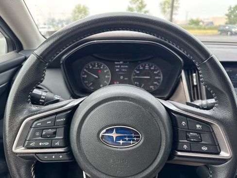 Used 2024 Subaru Outback Premium AWD/4WD image 8