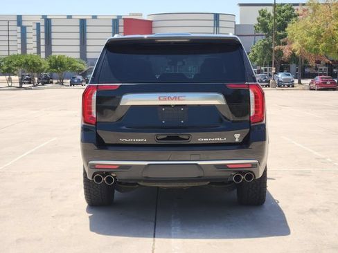 Used 2023 GMC Yukon Denali w/ LPO, Floor Liner Package AWD/4WD image 6