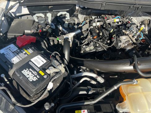 Used 2021 Ford F150 XLT w/ Equipment Group 302A High image 10