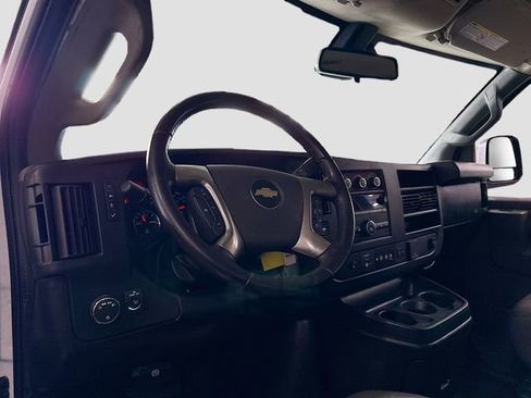 Used 2019 Chevrolet Express 3500 LS image 10