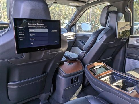 New 2025 Lincoln Navigator Black Label image 14