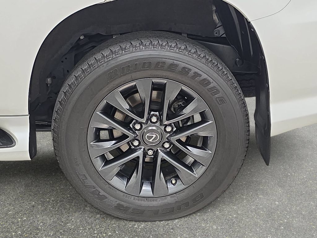 Used 2023 Lexus GX 460 Premium w/ Premium Package AWD/4WD image 32