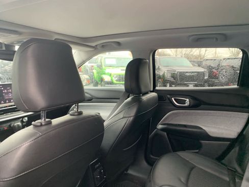 Used 2022 Jeep Compass Latitude w/ Sun and Sound Group image 31