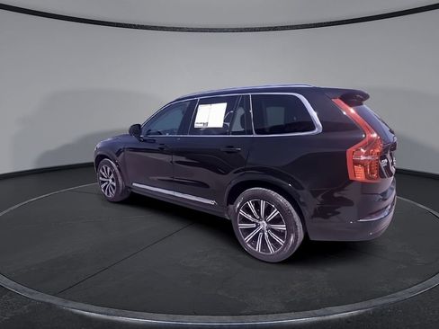 Used 2023 Volvo XC90 B6 Plus AWD/4WD image 6