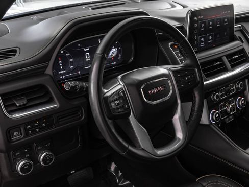 Used 2023 GMC Yukon SLT w/ SLT Luxury Package AWD/4WD image 33
