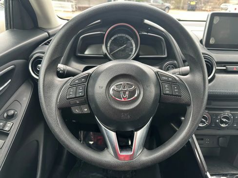 Used 2018 Toyota Yaris iA image 27