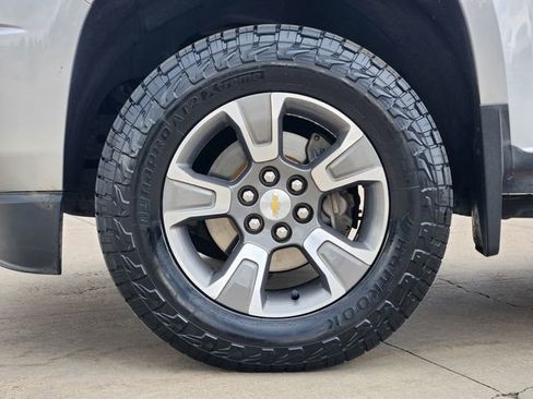 Used 2015 Chevrolet Colorado Z71 AWD/4WD image 11