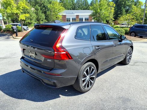 Certified 2024 Volvo XC60 B5 Plus w/ Protection Package Premier AWD/4WD image 3