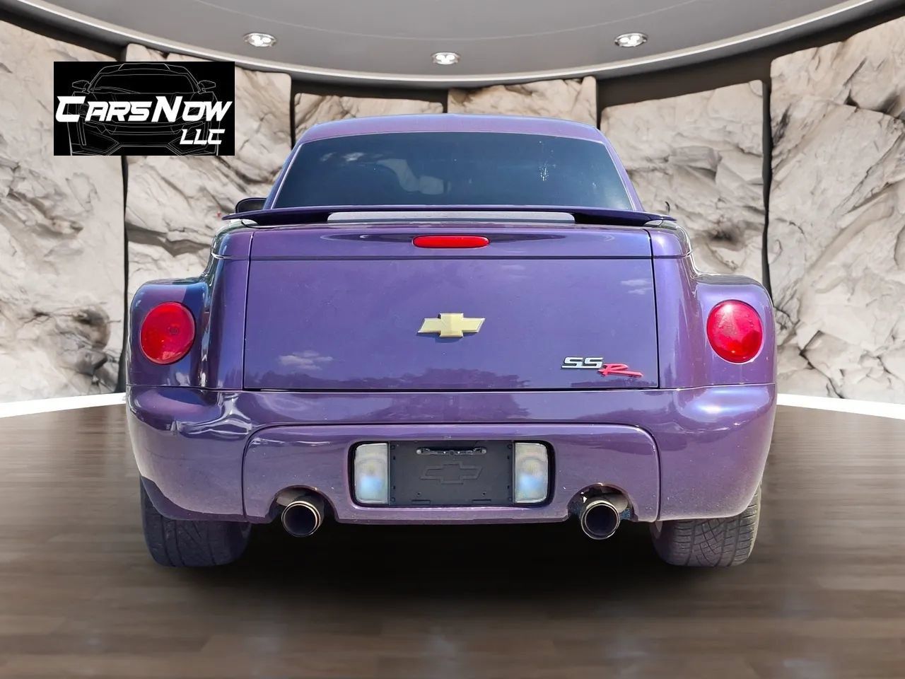 Used 2004 Chevrolet SSR w/ Preferred Equipment Group RWD image 5