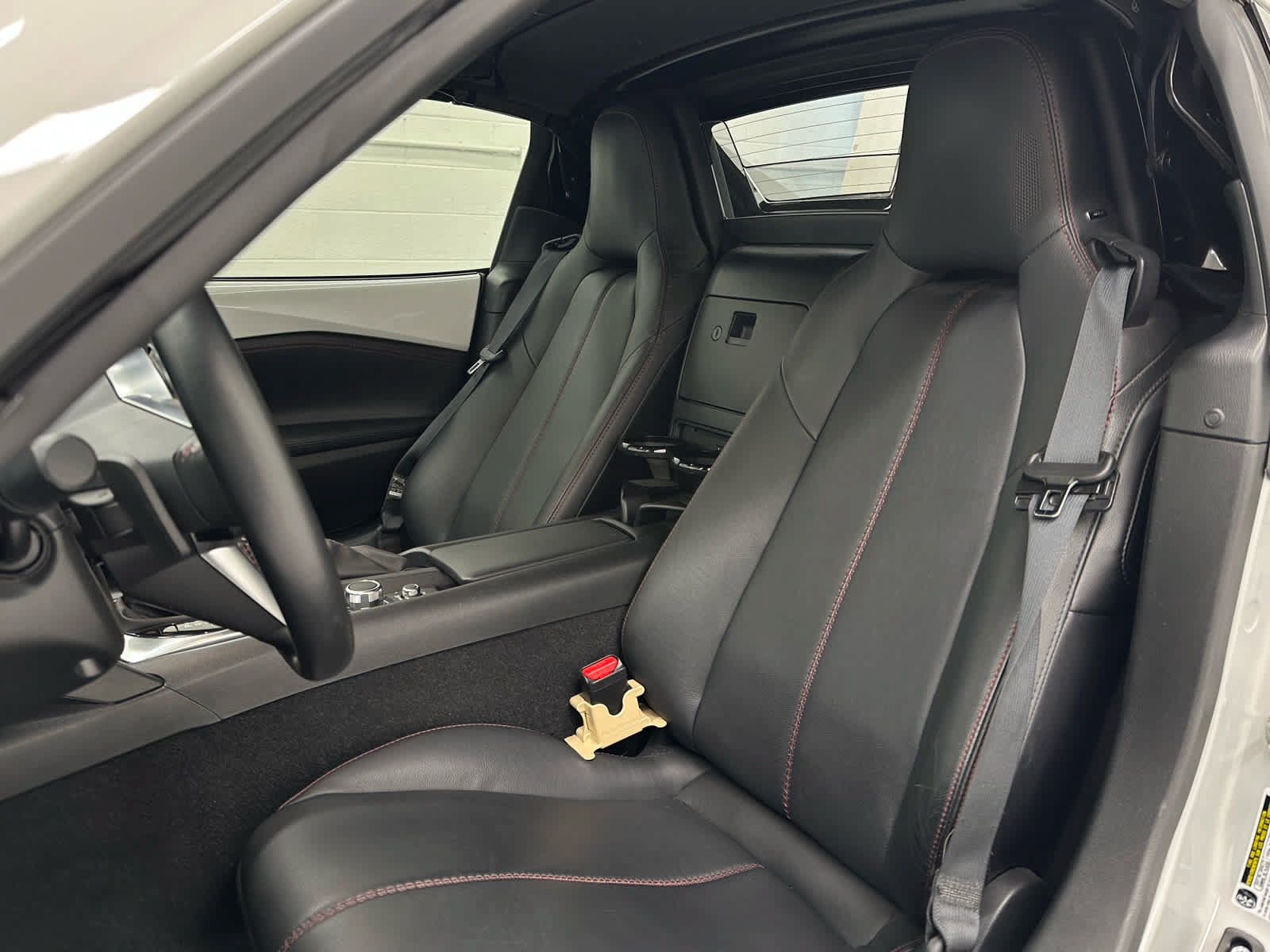 Used 2017 MAZDA MX-5 Miata RF Grand Touring RWD image 19
