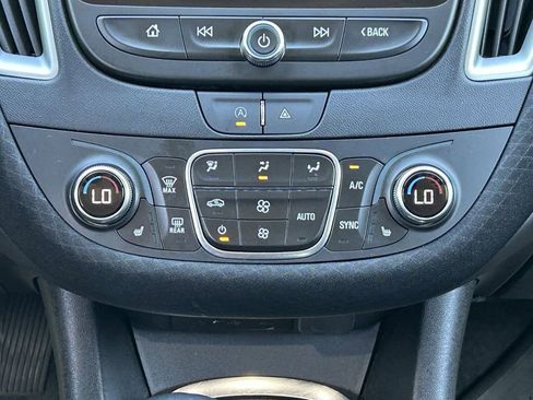 Used 2024 Chevrolet Malibu LT image 15