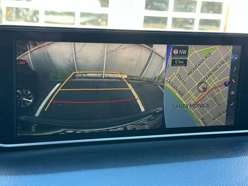 Used 2019 Lexus RX 450h AWD image 22