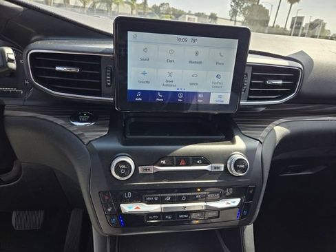 Used 2020 Ford Explorer Limited AWD/4WD image 19