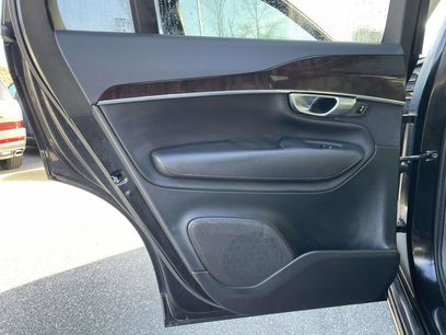 Used 2019 Volvo XC90 T6 Momentum w/ Advanced Package