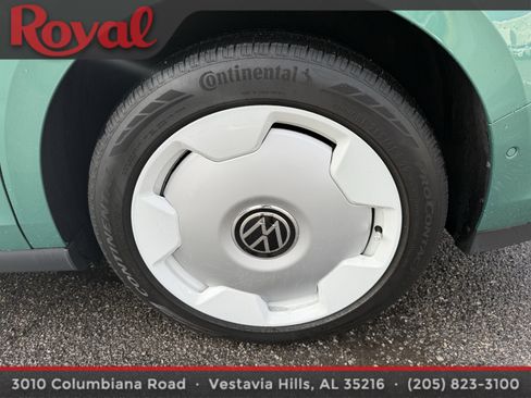 Certified 2025 Volkswagen ID. Buzz 1st Edition image 10