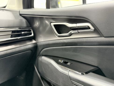 Used 2023 Kia Sportage EX image 23
