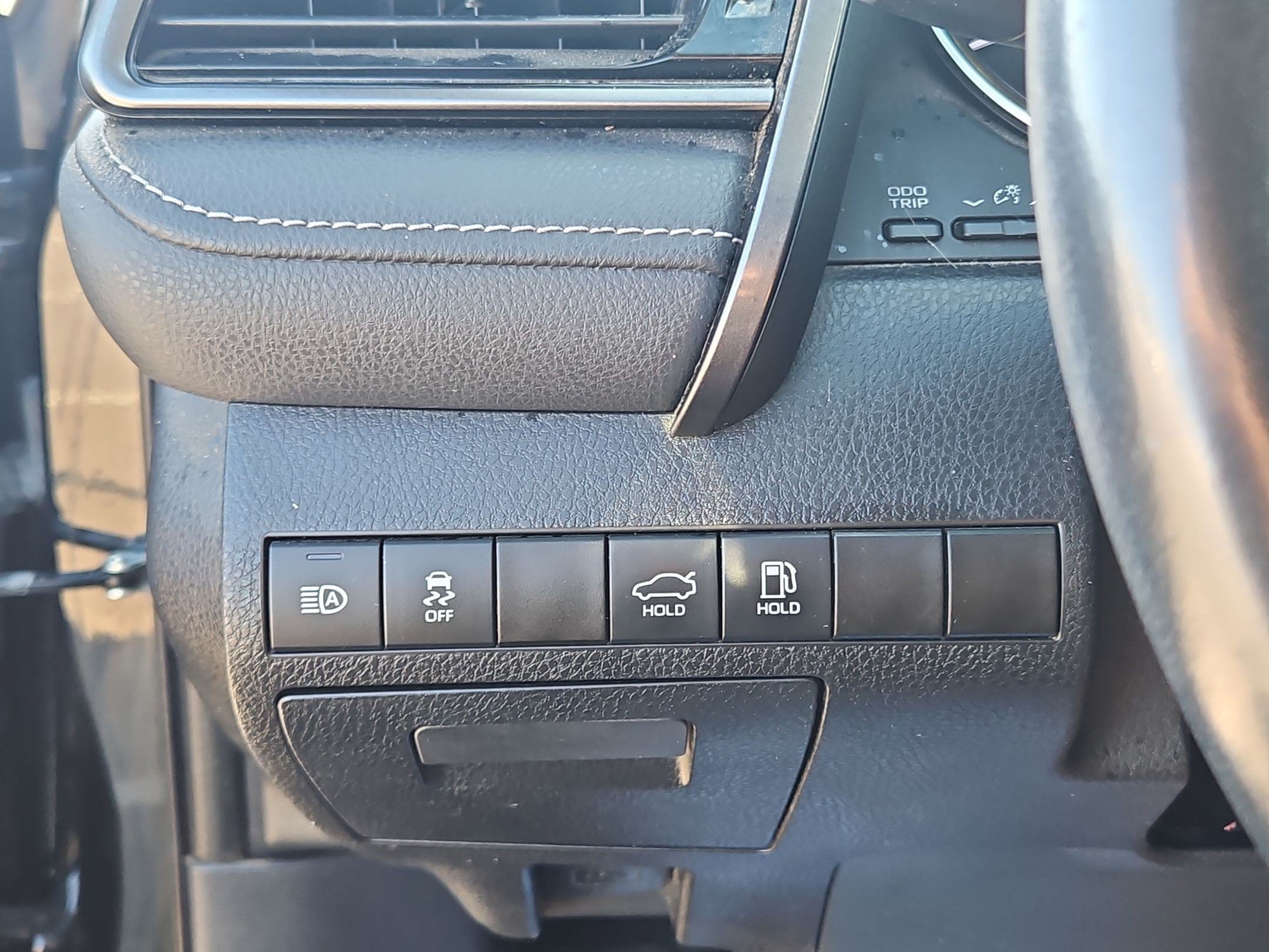Used 2020 Toyota Camry SE FWD image 21
