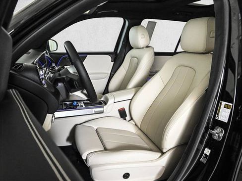 New 2026 Mercedes-Benz GLB 250 4MATIC image 18