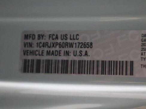 Used 2024 Jeep Wrangler Unlimited Sahara AWD/4WD image 38