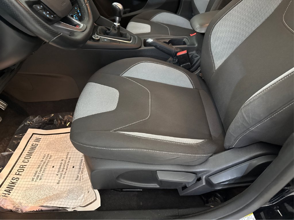 Used 2017 Ford Focus ST FWD image 19