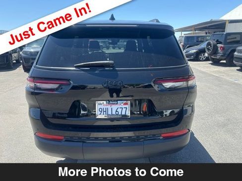 Used 2023 Jeep Grand Cherokee L Laredo AWD/4WD image 4