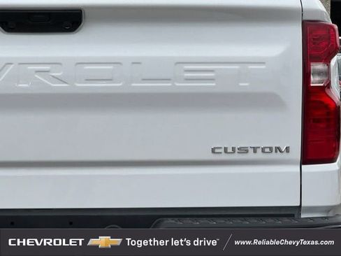 New 2026 Chevrolet Silverado 1500 Custom Trail Boss w/ LPO, Dark Essentials Package AWD/4WD image 7