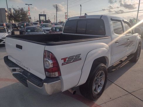 Used 2014 Toyota Tacoma PreRunner image 7