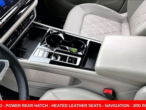Used 2025 Volkswagen Atlas SEL Premium R-Line AWD/4WD image 18