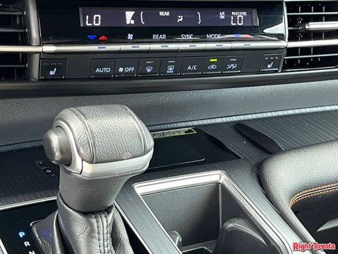 Certified 2022 Toyota Sienna XSE w/ XSE Plus Package FWD image 30