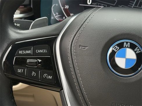 Used 2023 BMW 530e image 13