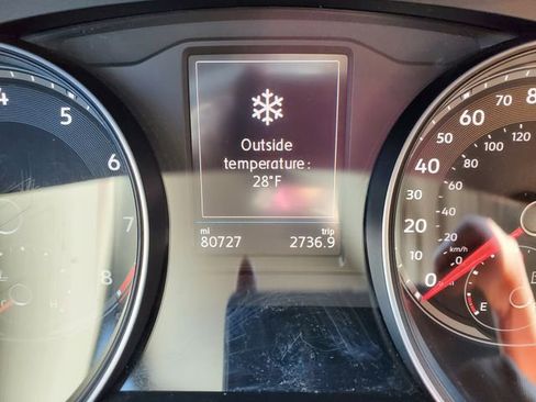 Used 2021 Volkswagen Atlas SE image 25