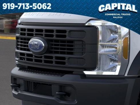 New 2026 Ford F550 4x4 Crew Cab image 17