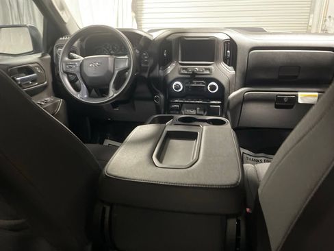 Used 2023 Chevrolet Silverado 1500 Custom Trail Boss AWD/4WD image 15