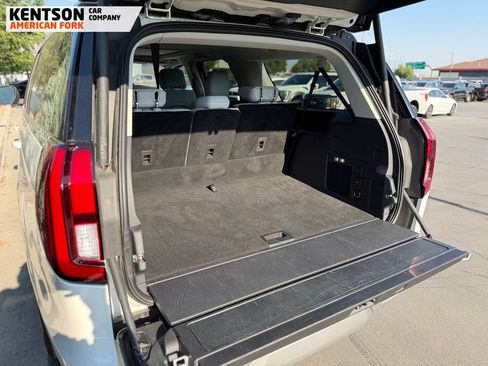 Used 2025 Ford Expedition Max Platinum w/ Platinum Ultimate Package AWD/4WD image 32